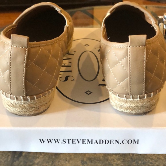 Steve Madden ecentrcq slip ons - Picture 3 of 3